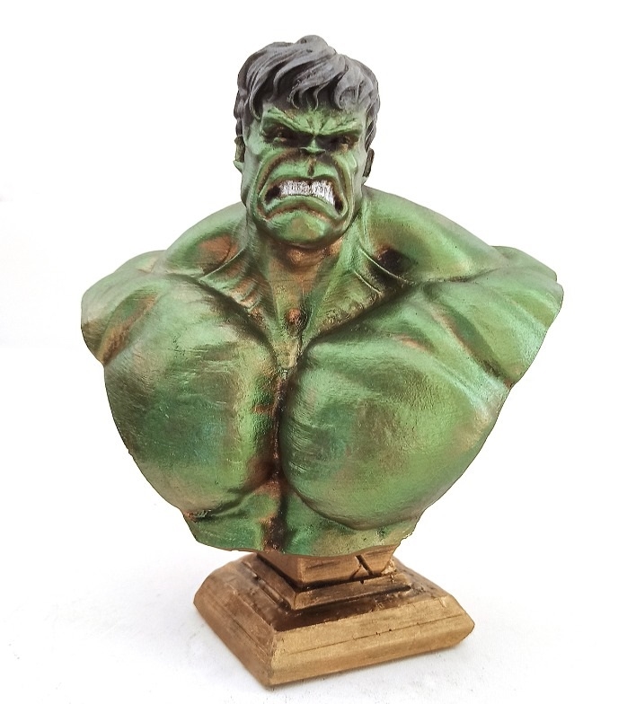 Hulk%20Bust%20129