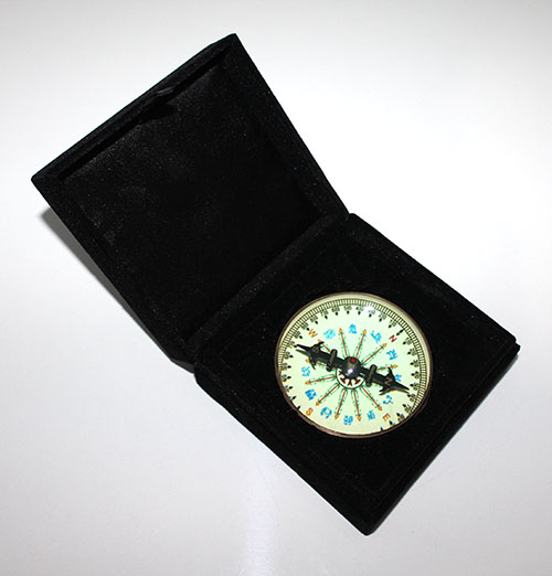 Boxed%20Brass%20Compass%203752