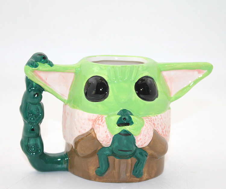 Porcelain%20Baby%20Yoda%20Mug%20AAlk2524