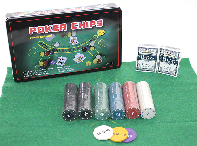 300%20Chip%20Ve%202%20Adet%20İskambil%20Kağıt%20Setine%20Sahip%20Poker%20Oyunu%20Alk2539