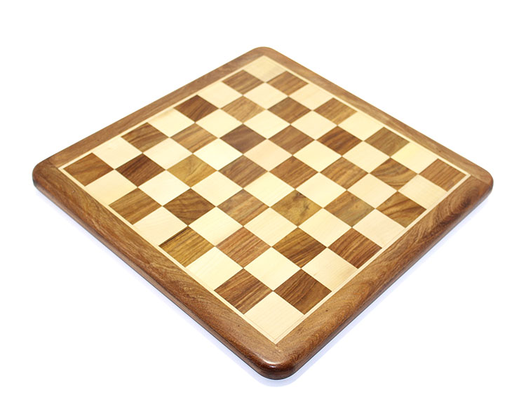 Wooden%20Chessboard%2043%20cm%20G303A