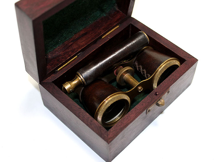 Brass%20Binoculars%20in%20Wooden%20Box%20KSK90