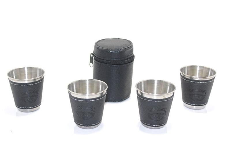 Set of 4 Shot Glasses in Leather Box 4ALY1001