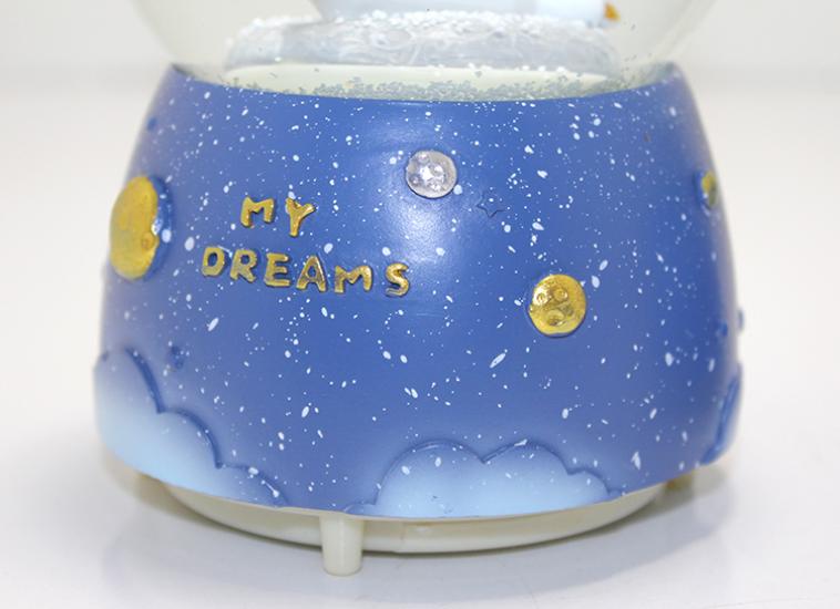 Light Music Spray Snow Globe 16 cm ALK267