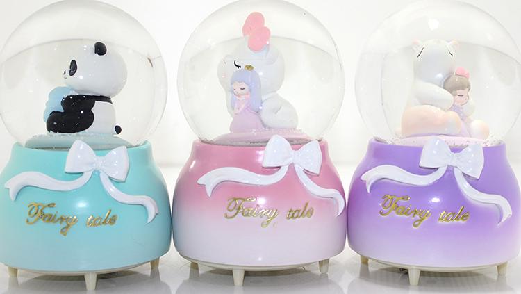 Snow Globe Spray Light Music Globe 16 Cm ALK302