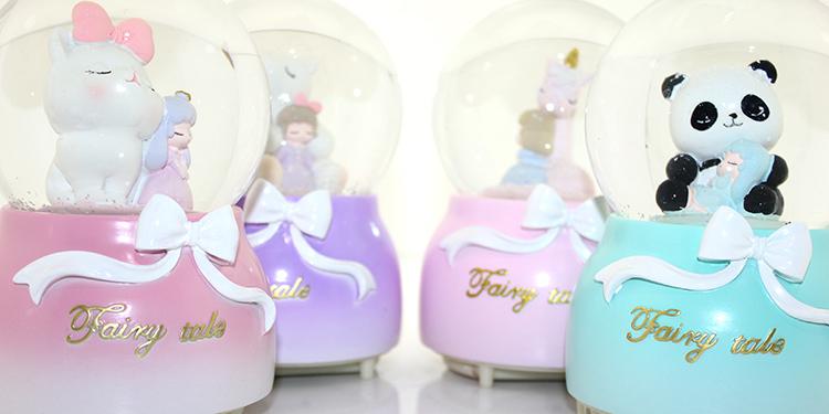 Snow Globe Spray Light Music Globe 16 Cm ALK303