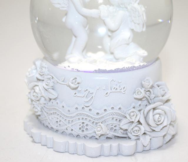 Small Snow Globe with Lights ALK319