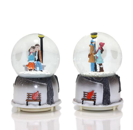 Winter’s Tale Large Snow Globe ALK323